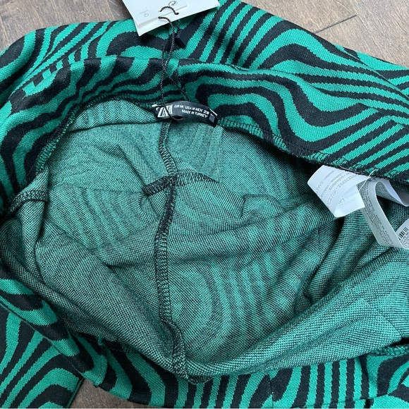 Zara Groovy Stripes Flare Pants - NWT - Picture 8 of 13